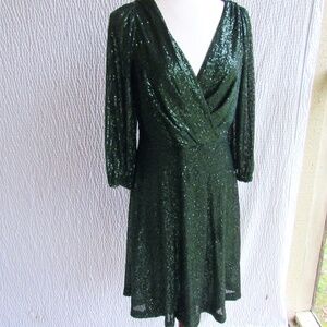 Gorgeous Dark Green Dress DKNY 10 40 42 Wrap Upper Belt Fit Flare Tiny Sequin